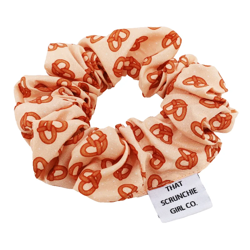 - Summer pet ice matPretzels Scrunchie