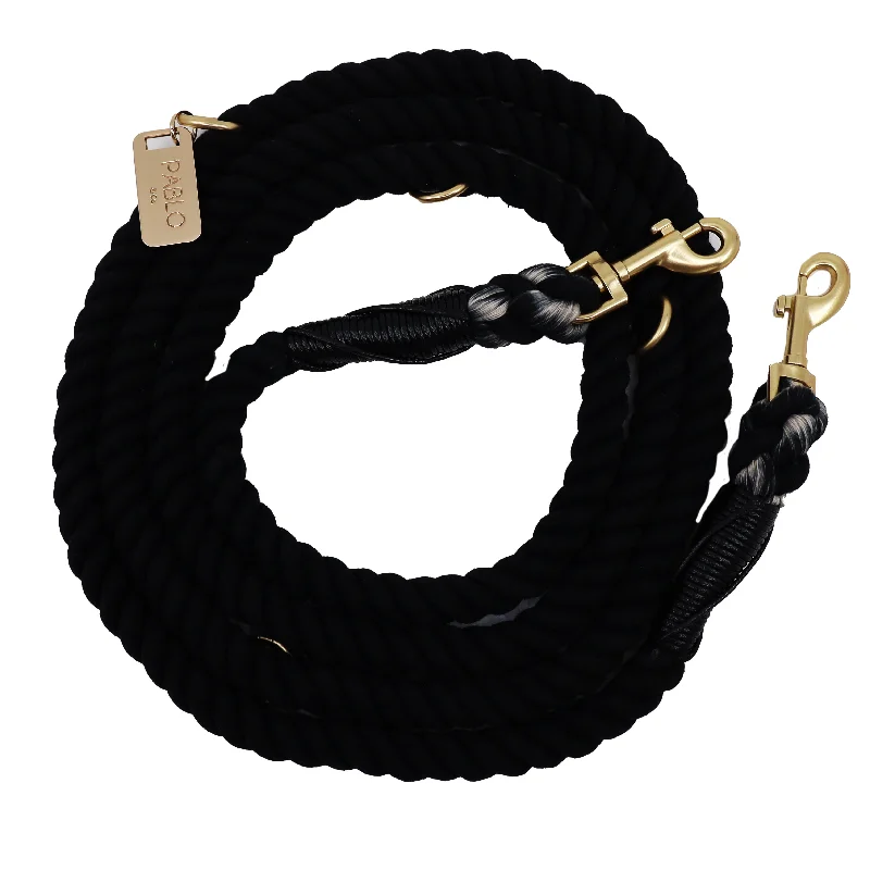 - ​​Pet toys under    yuanMultifunctional Rope Leash - Jet Black