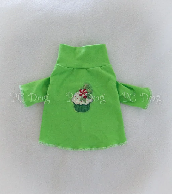 Cat clothesChristmas Cupcake Mock Lime Turtleneck